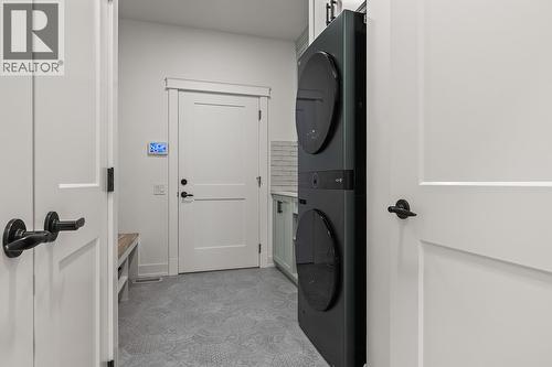 Laundry Room - 629 Almandine Court, Kelowna, BC - Indoor Photo Showing Laundry Room