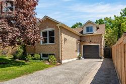 5 BARWICK DRIVE Barrie, ON L4N 6Z7