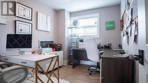 4 Deerfield Crescent, Brampton, ON - Indoor Photo Showing Office