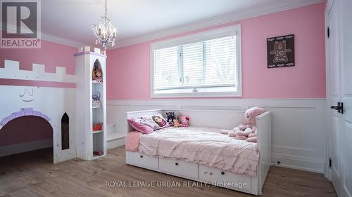 4 Deerfield Crescent, Brampton, ON - Indoor Photo Showing Bedroom