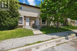 42 Hampton AVENUE Unit# 301 Sarnia, ON N7S 4Z2