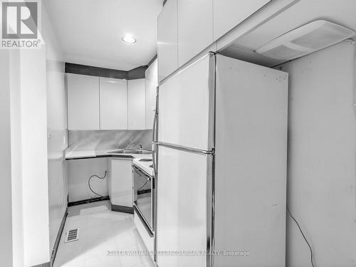 7 Harlock Boulevard, Toronto, ON - 