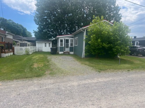 34 Rue Alain  Trois-Rivières, QC G9A 5H3