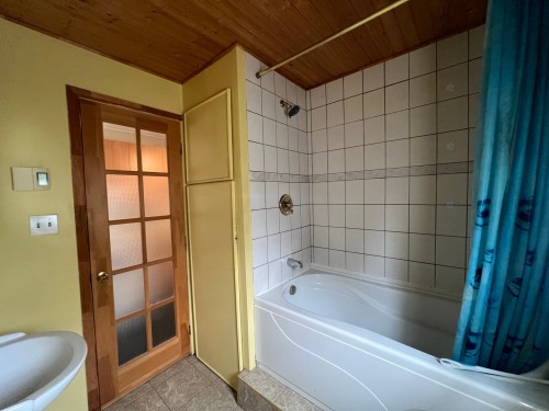 Salle de bains - 34 Rue Alain, Trois-Rivières, QC 