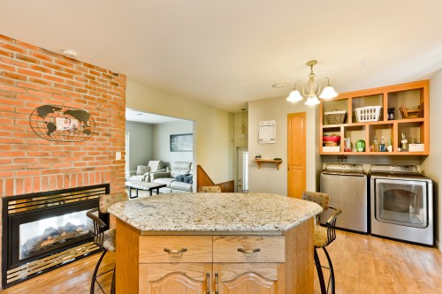 Cuisine - 182  - 184 Rue Victoria, Coaticook, QC - Indoor