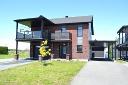 3030 Rue Mercier  Saint-Hyacinthe, QC J2T 0G8