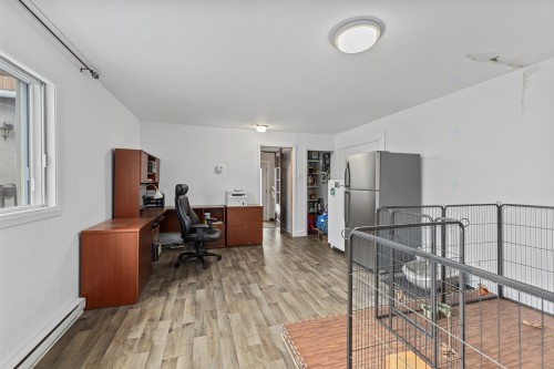 Commerce - 259  - 261 Rue Champlain, Salaberry-De-Valleyfield, QC 