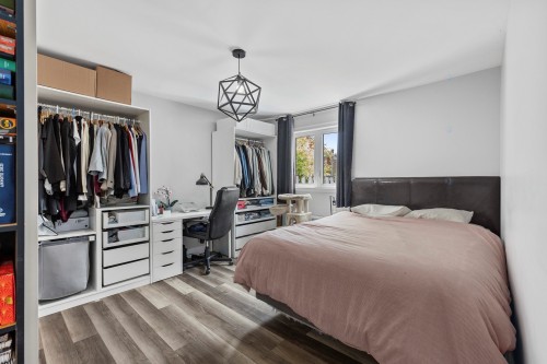 Commerce - 259  - 261 Rue Champlain, Salaberry-De-Valleyfield, QC 