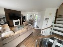 Salon - 5360 Rue Quevillon, Longueuil (Saint-Hubert), QC 