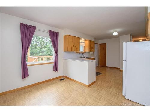 910 Mapleton Rd, Moncton, NB 