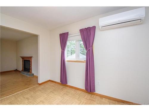 910 Mapleton Rd, Moncton, NB 