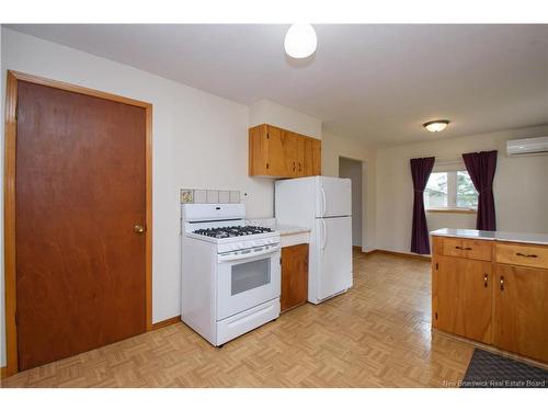 910 Mapleton Rd, Moncton, NB 