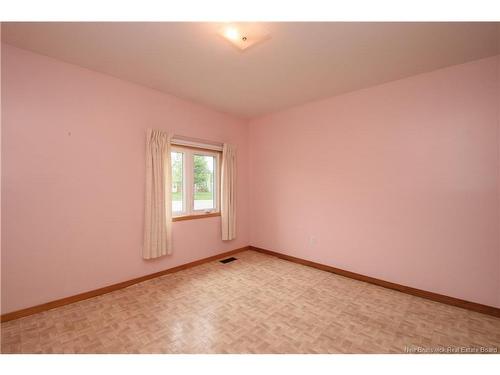 910 Mapleton Rd, Moncton, NB 