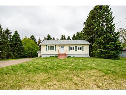 910 Mapleton Rd, Moncton, NB 
