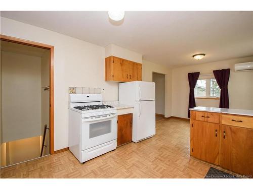 910 Mapleton Rd, Moncton, NB 