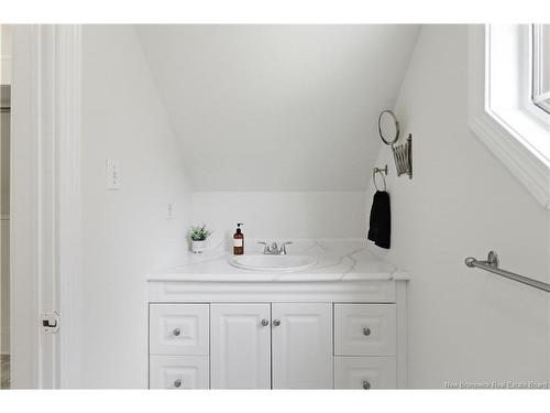 683 Mitchell St, Fredericton, NB 
