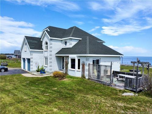 411 Principale, Petit-Rocher, NB 