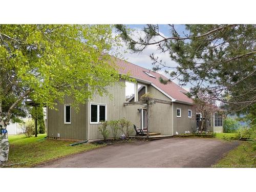 19 Crescent Rd, Shediac, NB 