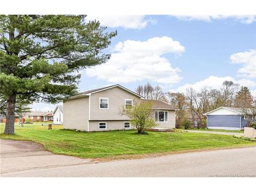 8 Gordon St, Salisbury, NB 