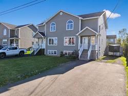19 Naples DR Moncton, NB E1G 0T5