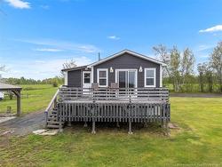 164 Chapman Road Newcastle Centre, NB E4B 2M1
