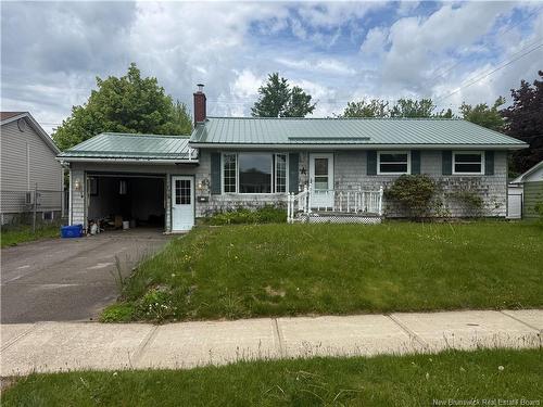 65 Leeds Dr, Fredericton, NB 