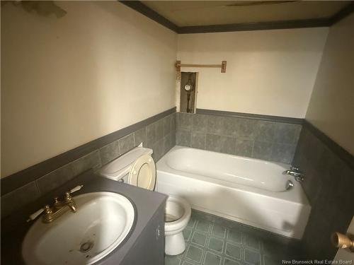 65 Leeds Dr, Fredericton, NB 