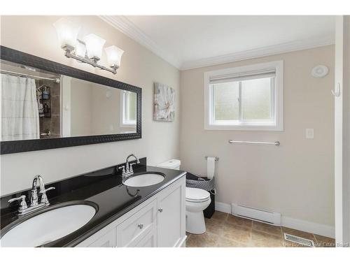 807 Smythe, Fredericton, NB 
