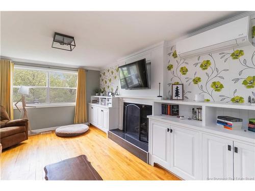 807 Smythe, Fredericton, NB 