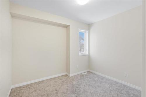 824 Martin Ave, Winnipeg, MB 