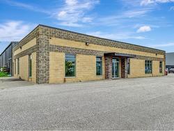 A, B-5205 8th Concession Road  Tecumseh, ON N0R 1K0