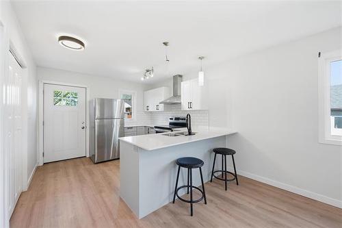 306 Martin Ave, Winnipeg, MB 