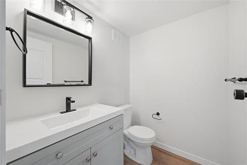 306 Martin Ave, Winnipeg, MB 
