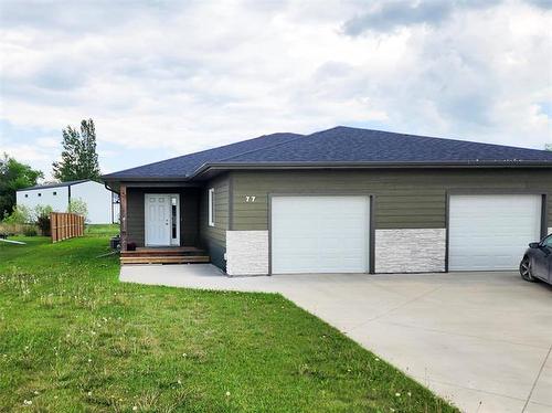 77 Amberfield Dr, Mitchell, MB 