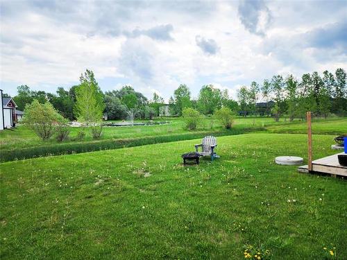 77 Amberfield Dr, Mitchell, MB 