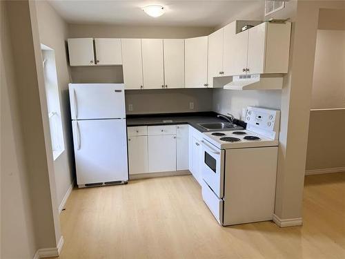912 William Ave, Winnipeg, MB 