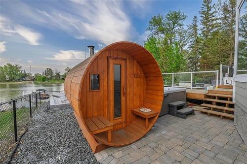 152 Grand Cir, Petersfield, MB 