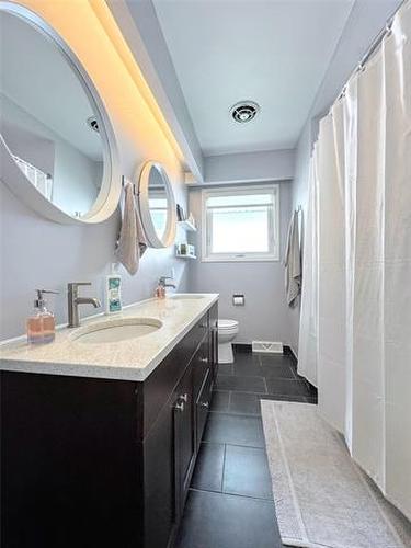 48 Henday Bay, Winnipeg, MB 