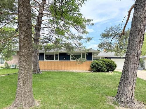 48 Henday Bay, Winnipeg, MB 