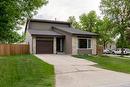 2 Furness Bay, Winnipeg, MB 