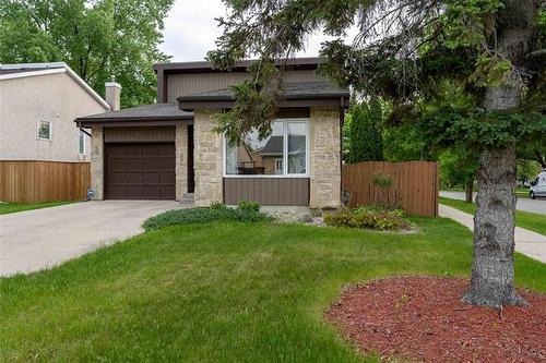 2 Furness Bay, Winnipeg, MB 