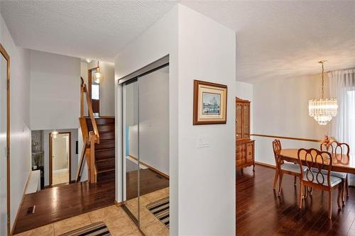 2 Furness Bay, Winnipeg, MB 