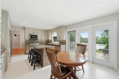 14 Seabrook Cove, Winnipeg, MB 