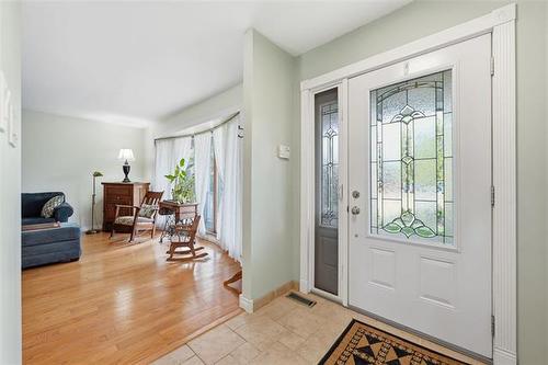 14 Seabrook Cove, Winnipeg, MB 