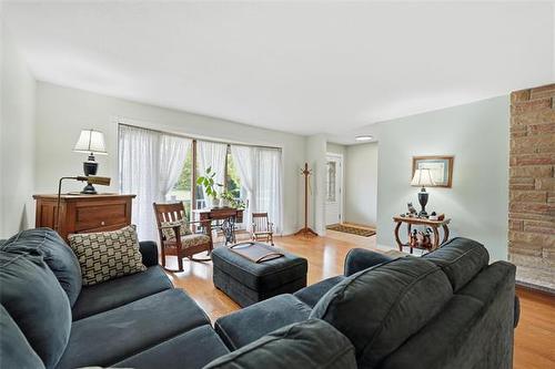 14 Seabrook Cove, Winnipeg, MB 