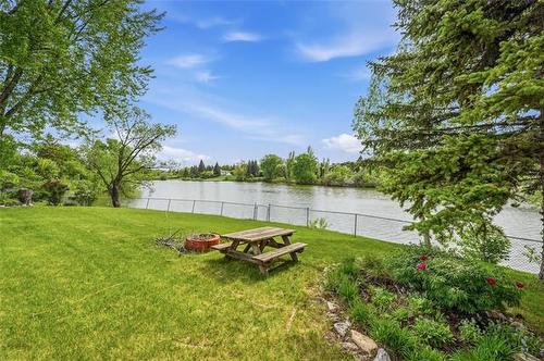 14 Seabrook Cove, Winnipeg, MB 