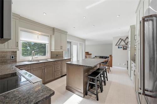 14 Seabrook Cove, Winnipeg, MB 