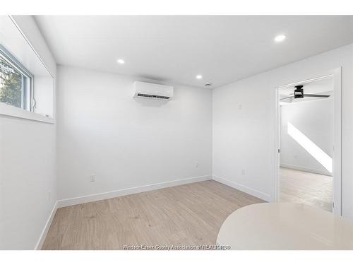 2041 Seneca Street, Windsor, ON - Indoor Photo Showing Other Room