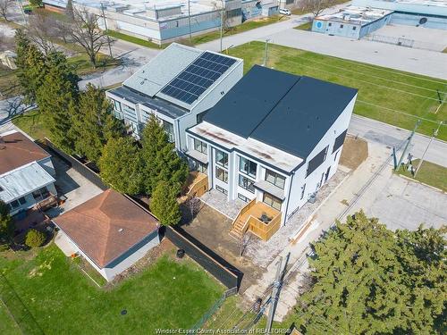2041 Seneca Street, Windsor, ON - Outdoor With View