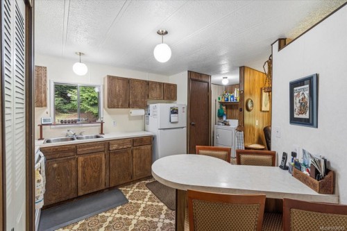 4751 Yellow Point Rd, Nanaimo, BC 